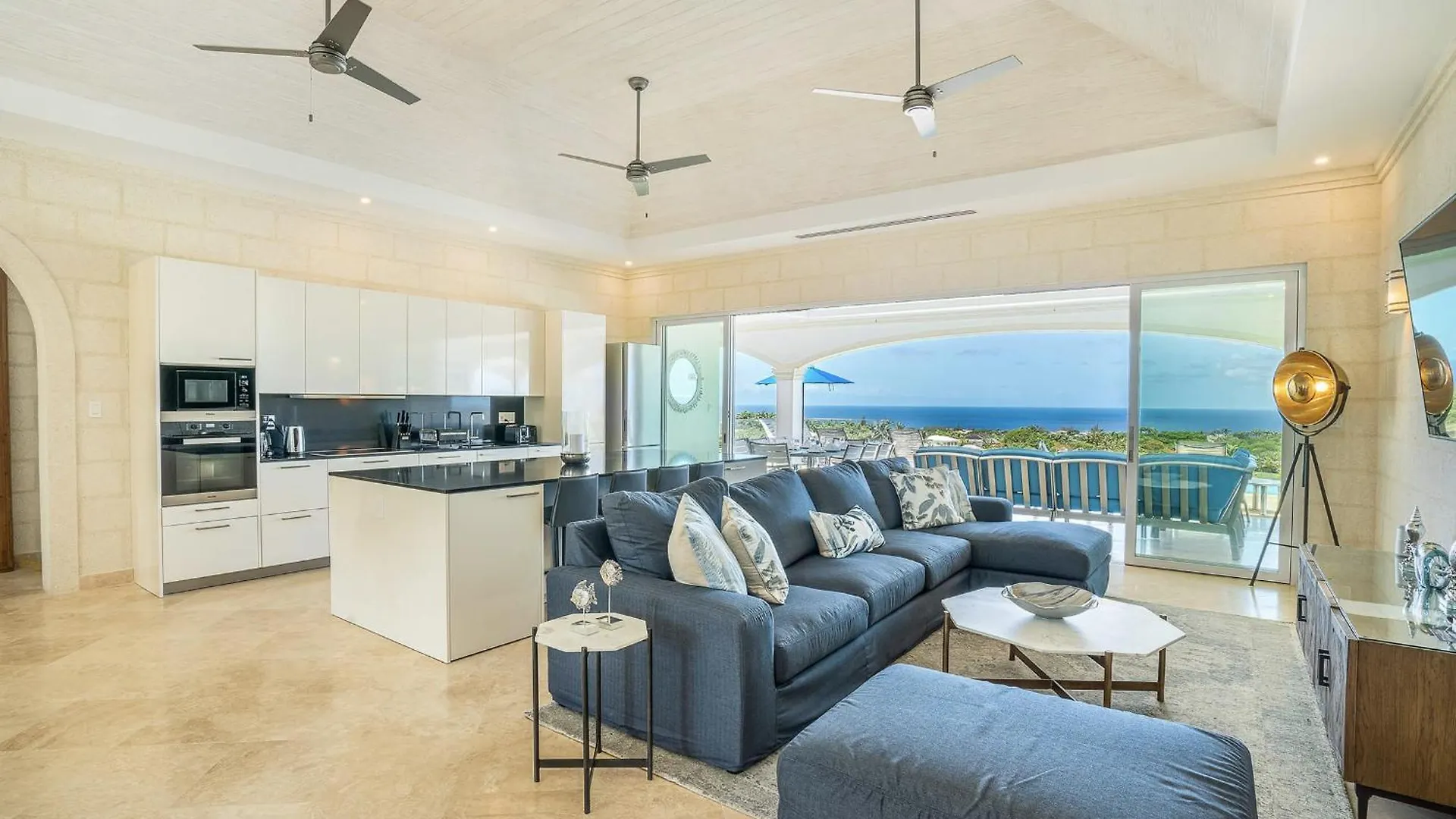 Exclusive 4 Bedroom Villa Άγιος Ιάκωβος